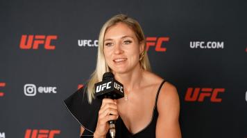 Bantamweight Yana Santos discusses her UFC Fight Night: Vera vs Sandhagen bout with Holly Holm.
